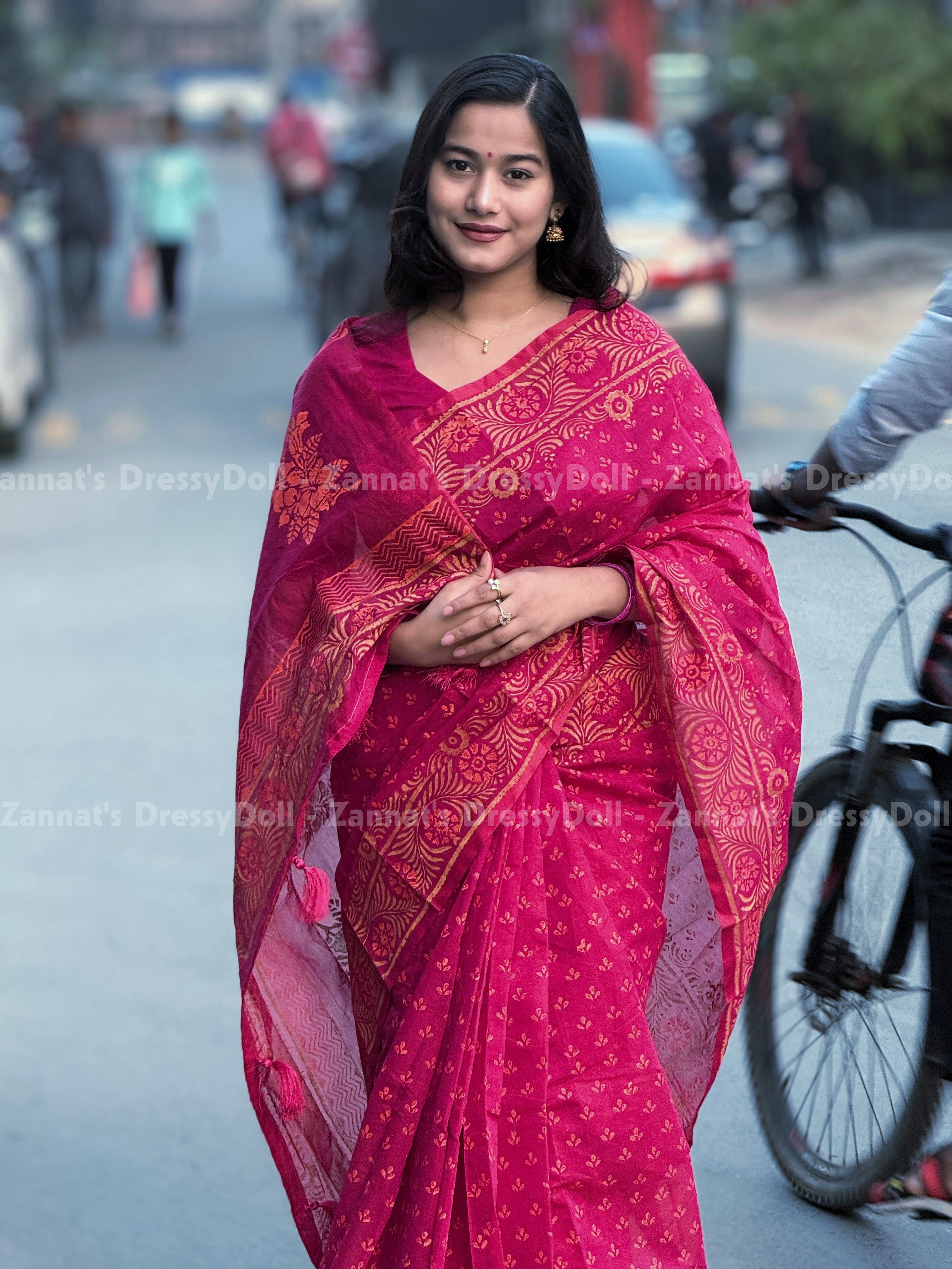 হাফসিল্ক শাড়ি