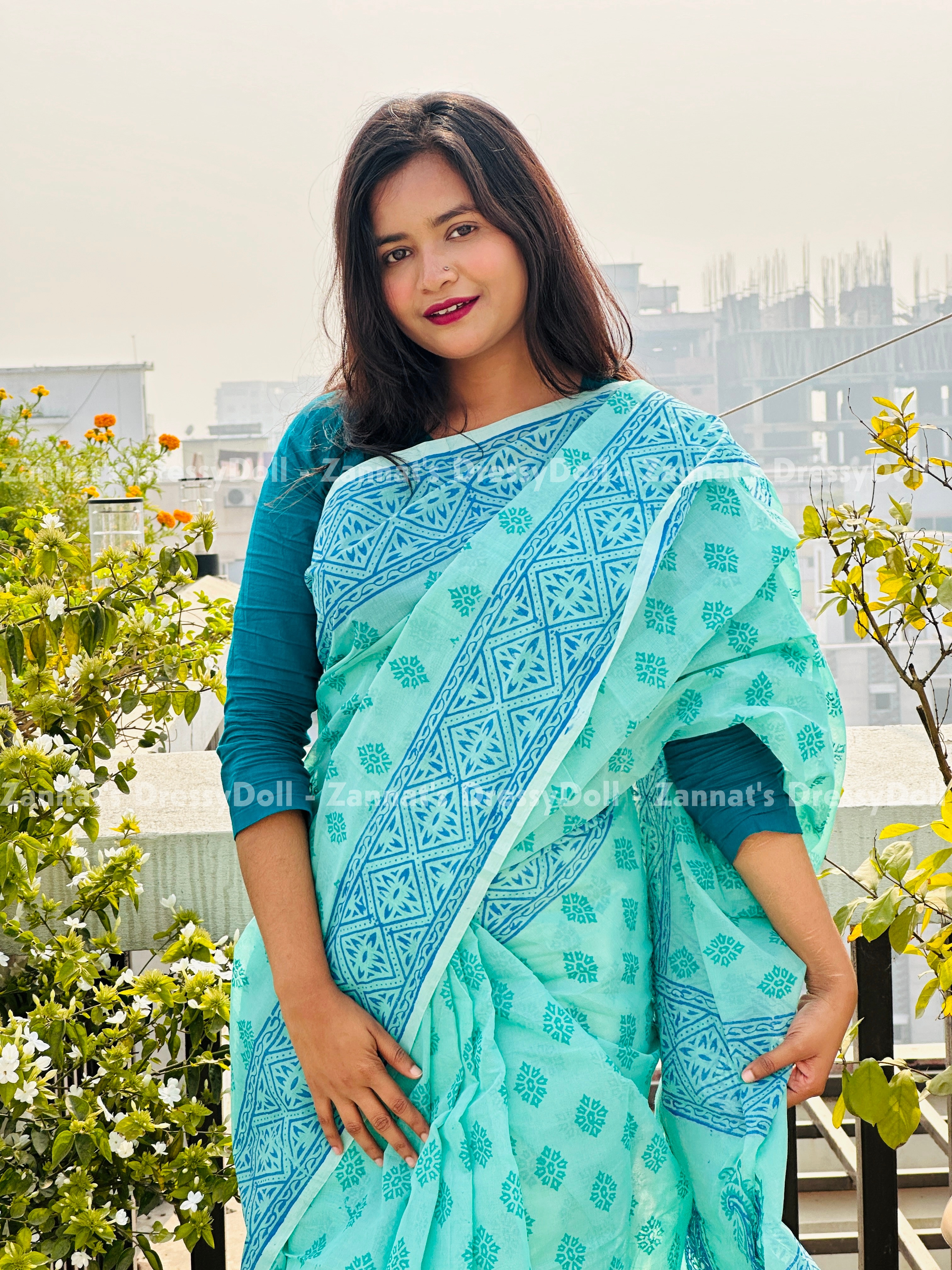 হাফসিল্ক শাড়ি