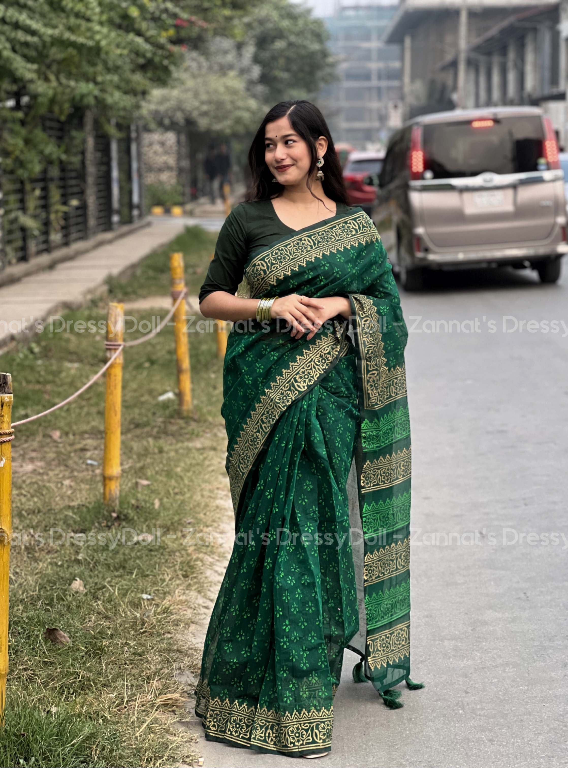 হাফসিল্ক শাড়ি