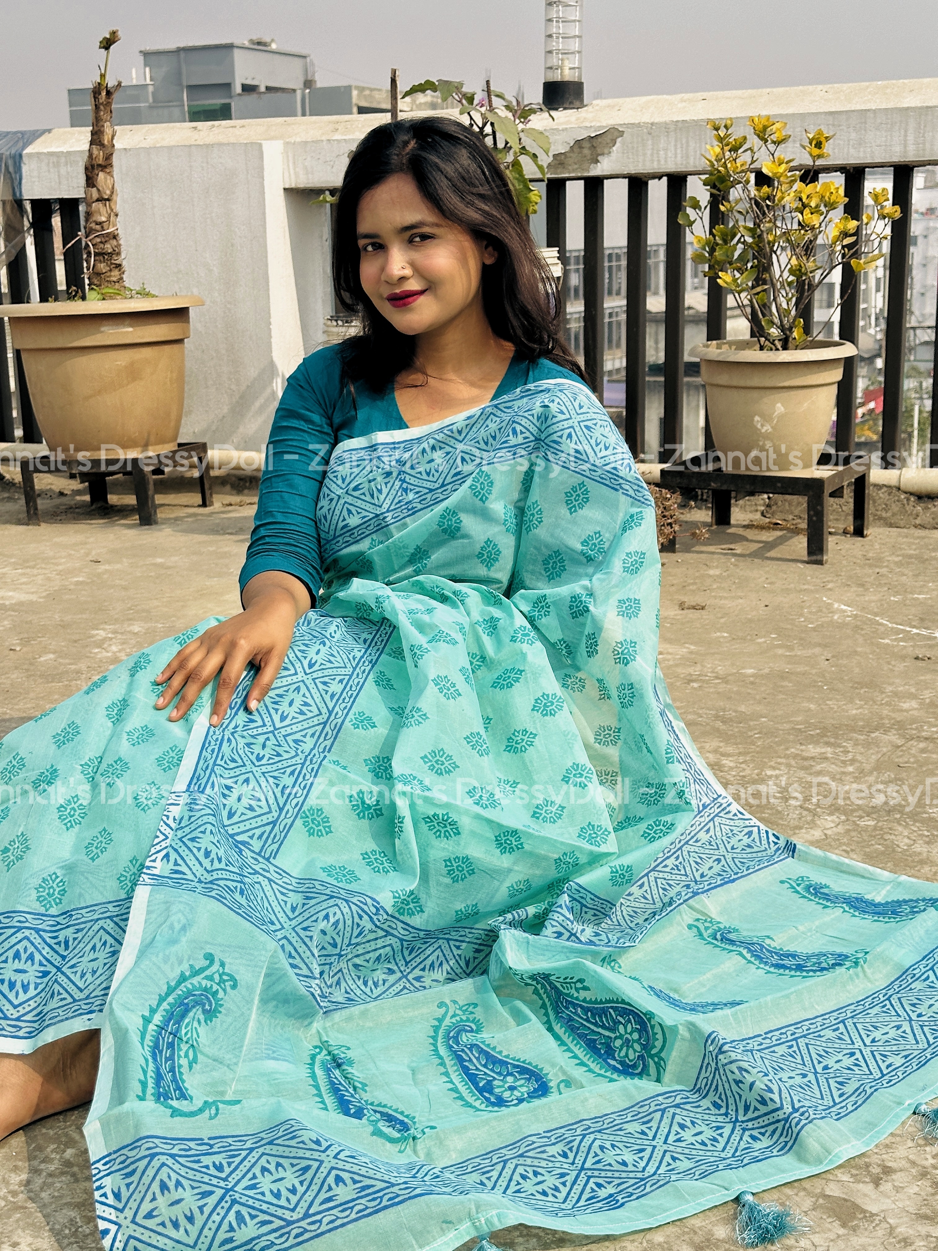 হাফসিল্ক শাড়ি