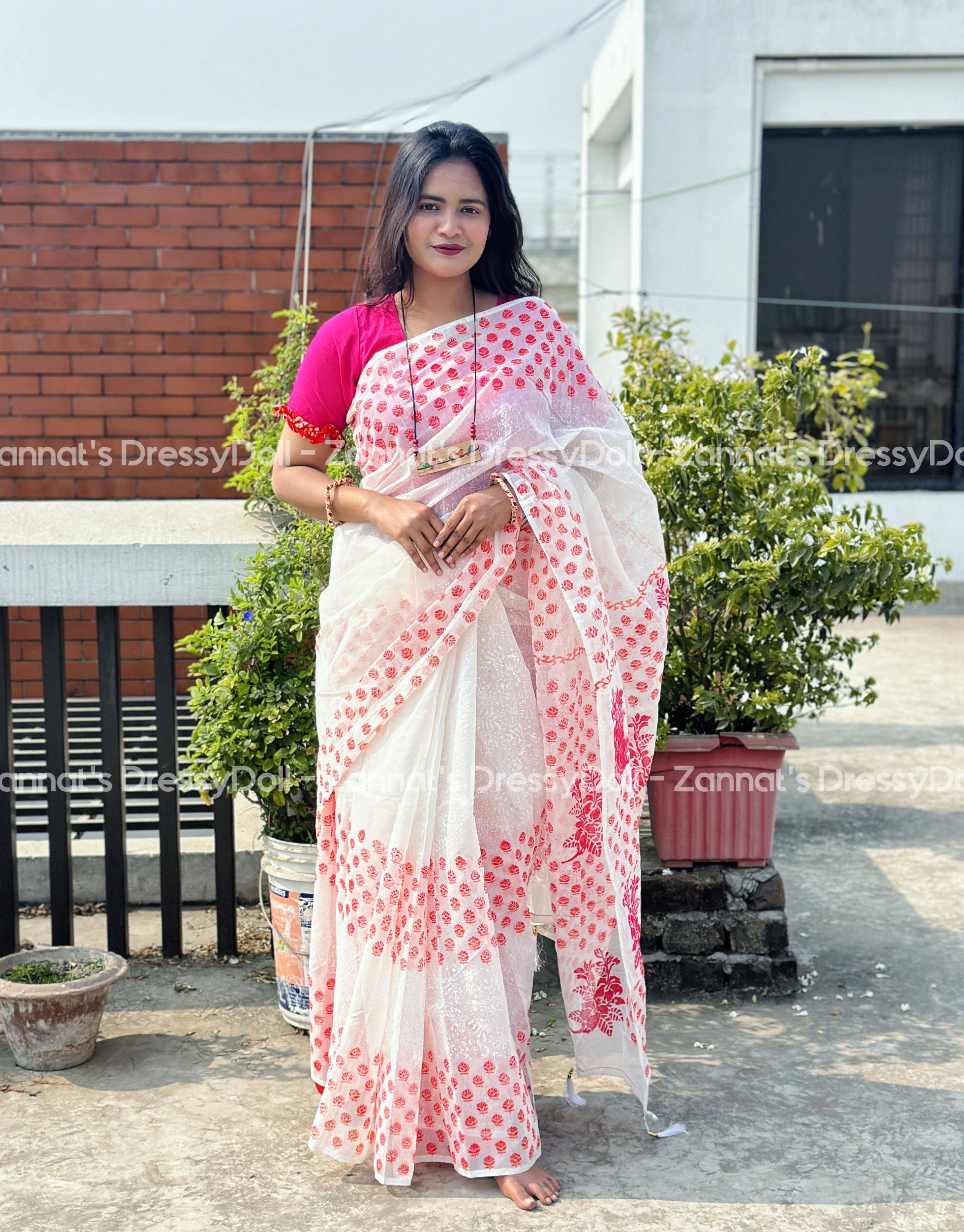 হাফসিল্ক শাড়ি