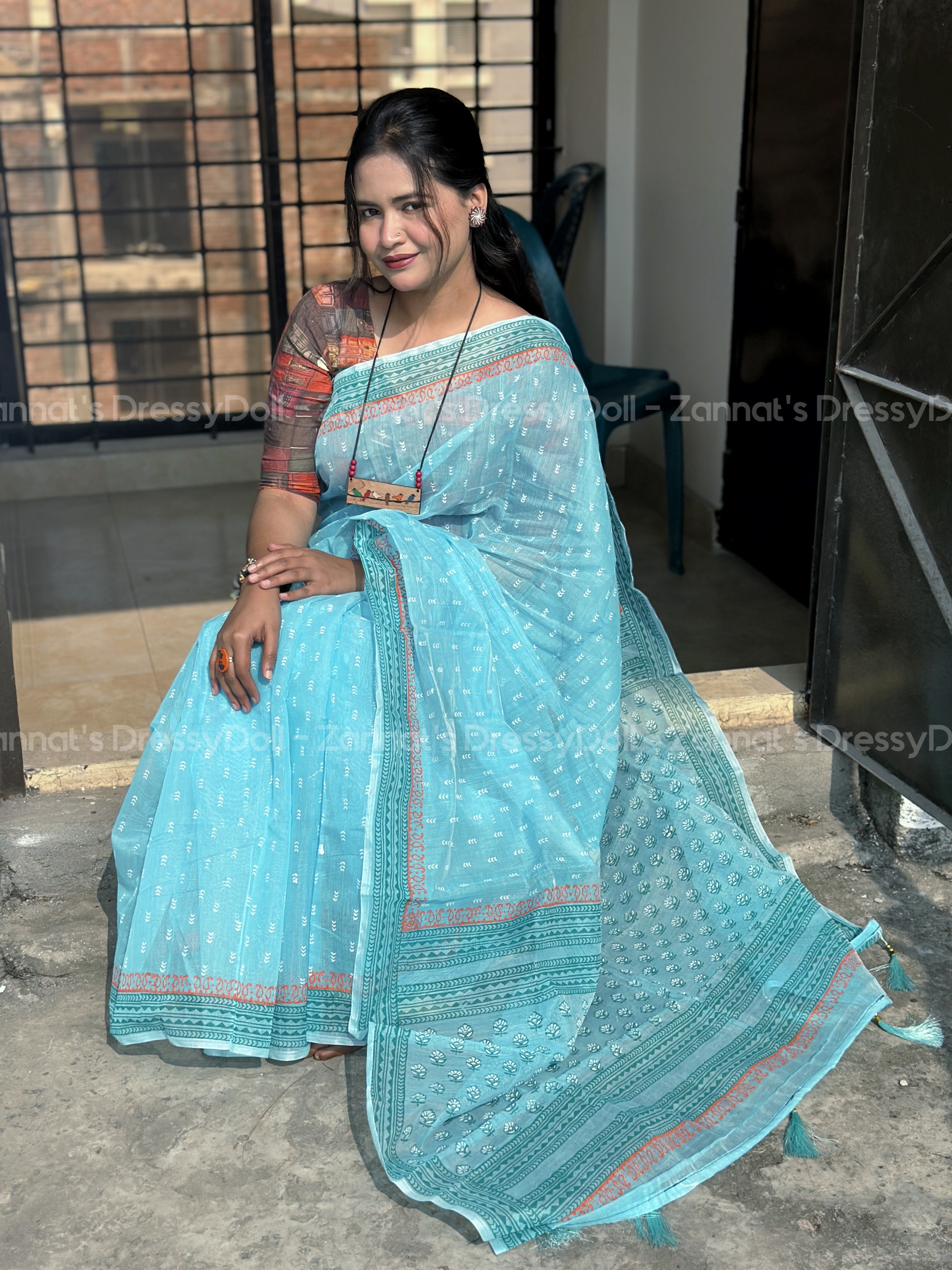 হাফসিল্ক শাড়ি