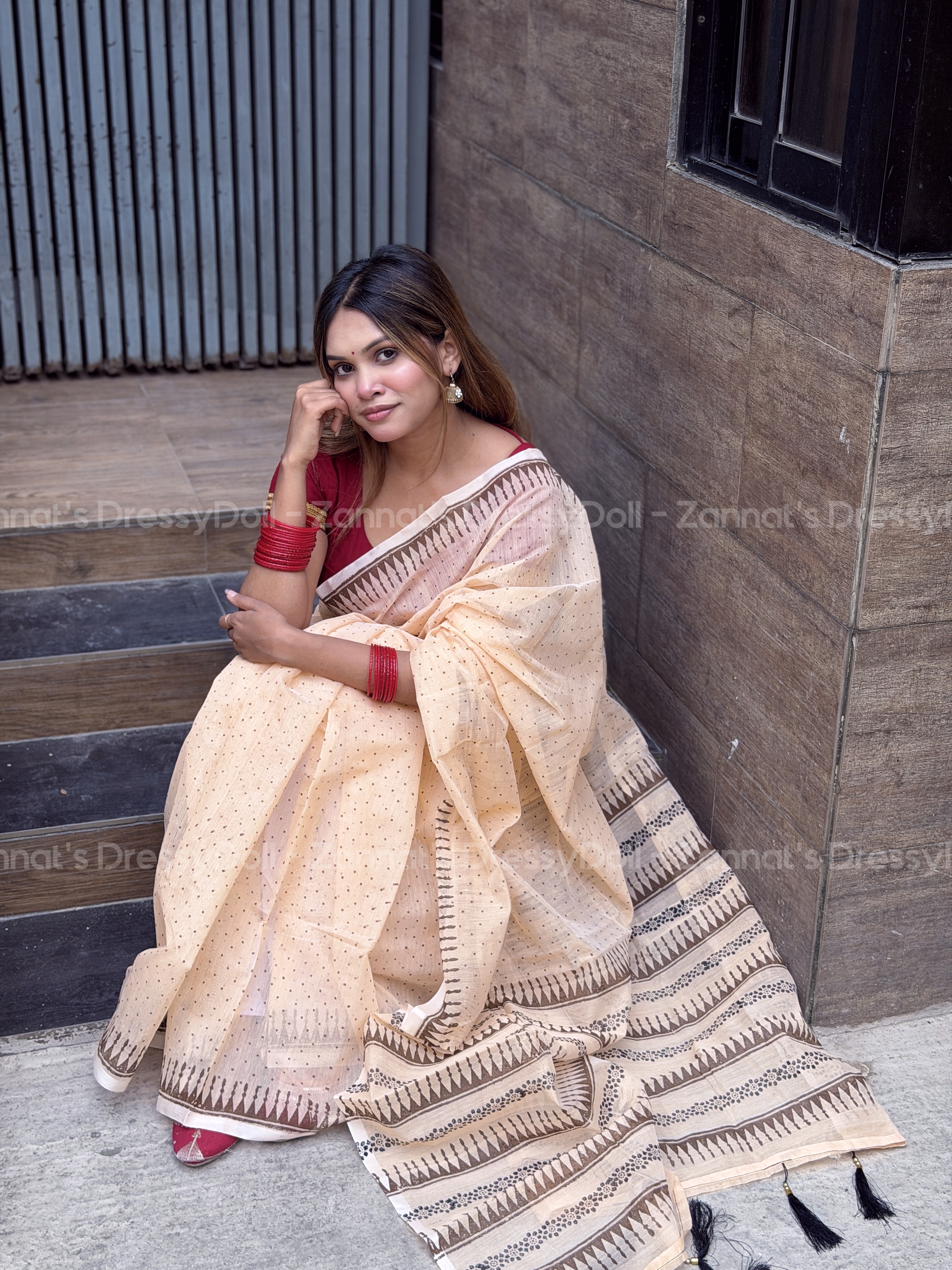 হাফসিল্ক শাড়ি