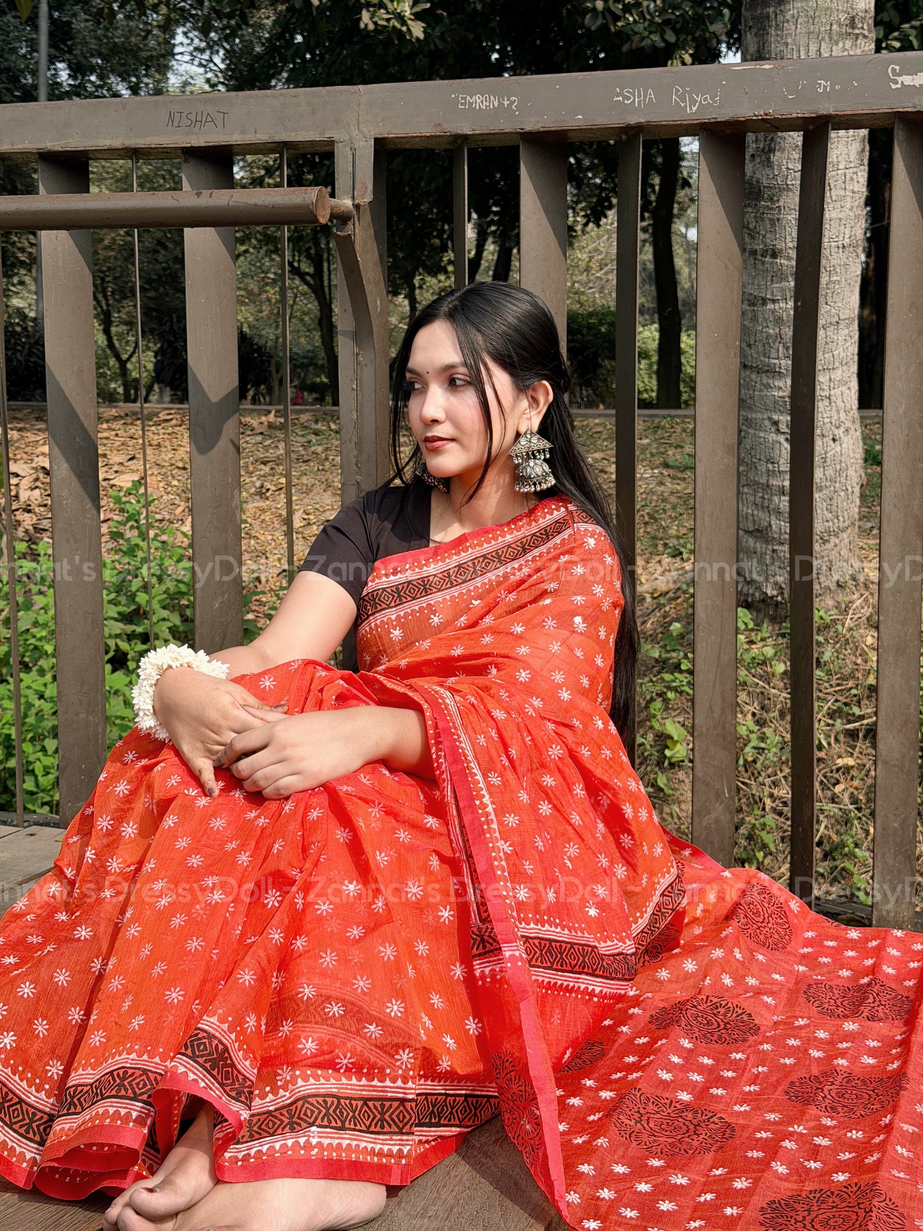 হাফসিল্ক শাড়ি